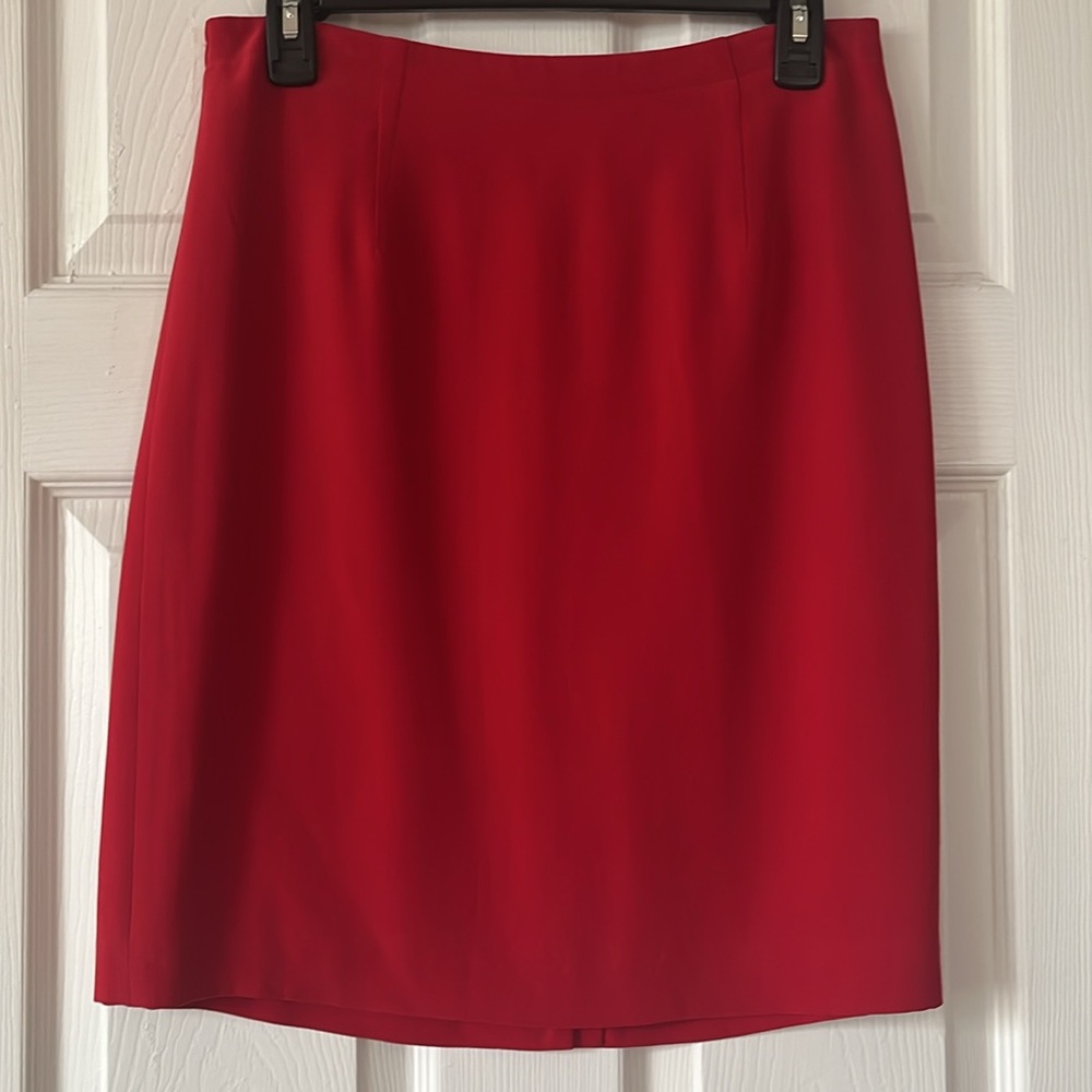 NWOT Minimalist design 100% red silk 2-pc suit sz 12 Petite CHAUS formal - Picture 5 of 7